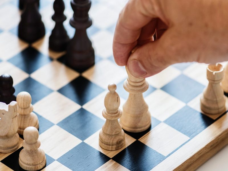 black-and-white-board-game-chess-938961